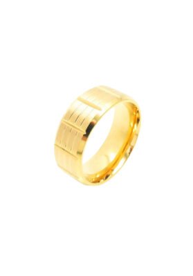Men’s gold band ring with engraved details – Bold and elegant