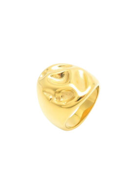 Chunky gold ring with a bold and distinctive design